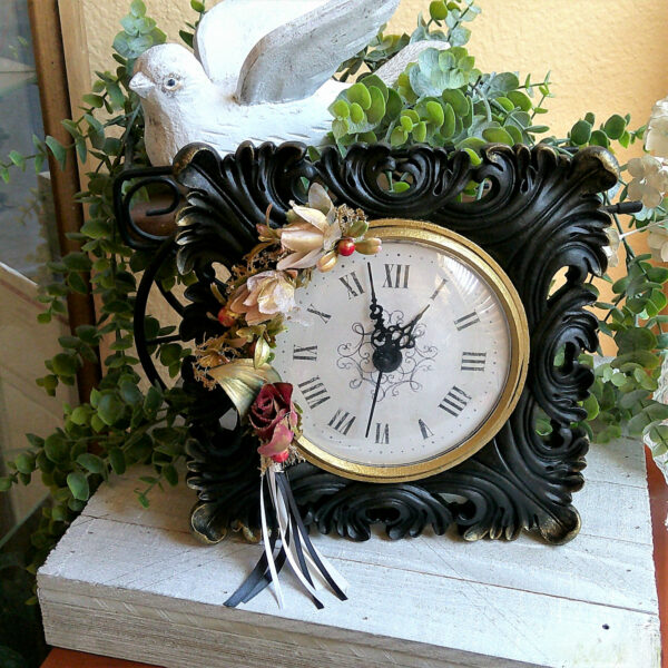 Black and Gold Vintage Clock