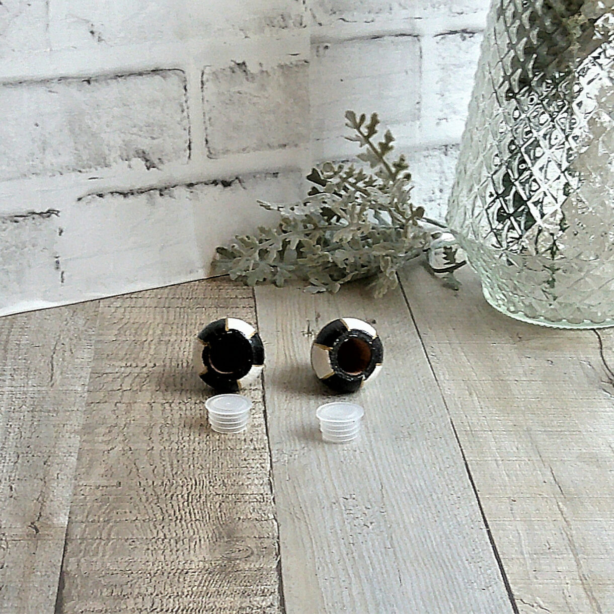 courtly checked salt and pepper shakers