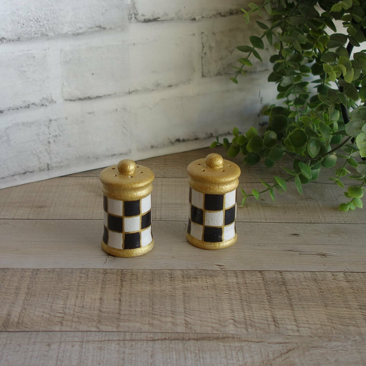 courtly checks salt and pepper shakers